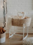 Kołyska RockingBaby biała z koszem mojżesza Ahojbaby - lifestyle